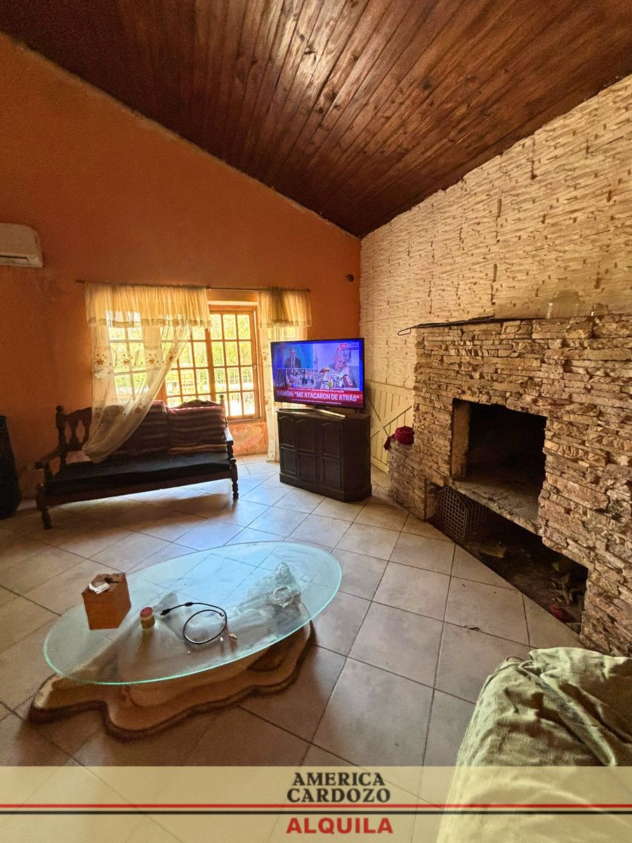 CASA QUINTA EN ALQUILER, FCO. ALVAREZ, MORENO RUTA 25 - 17