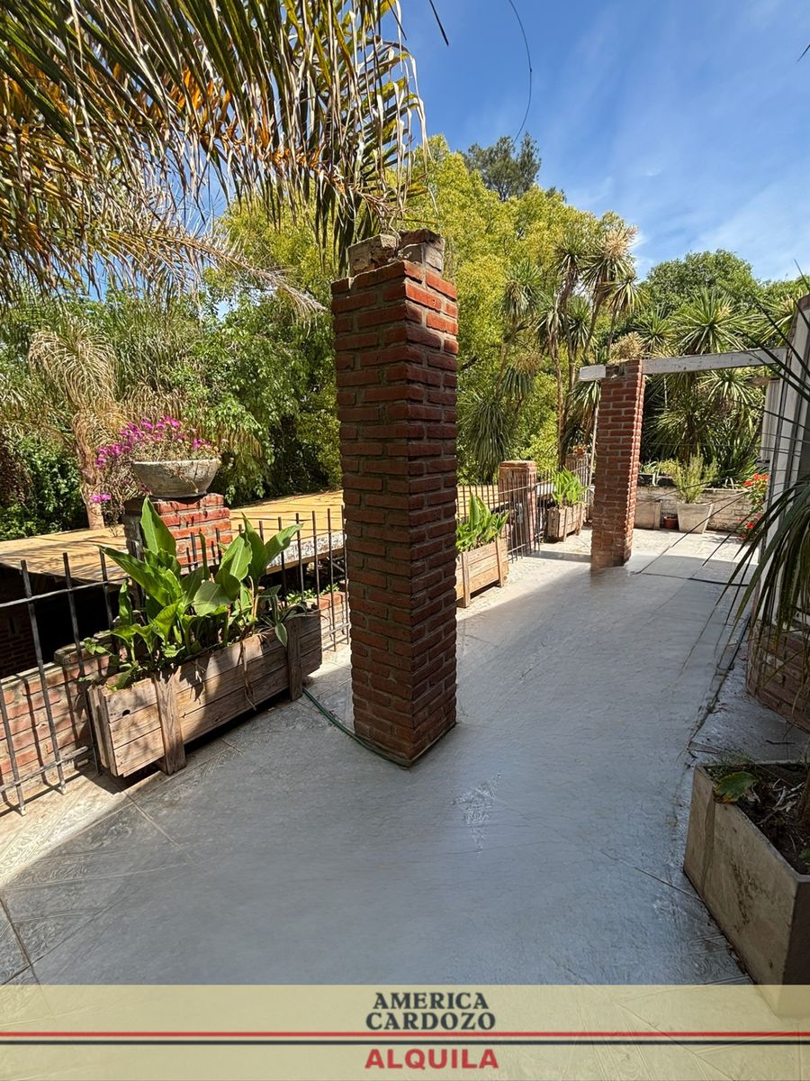 CASA QUINTA EN ALQUILER, FCO. ALVAREZ, MORENO RUTA 25 - 18
