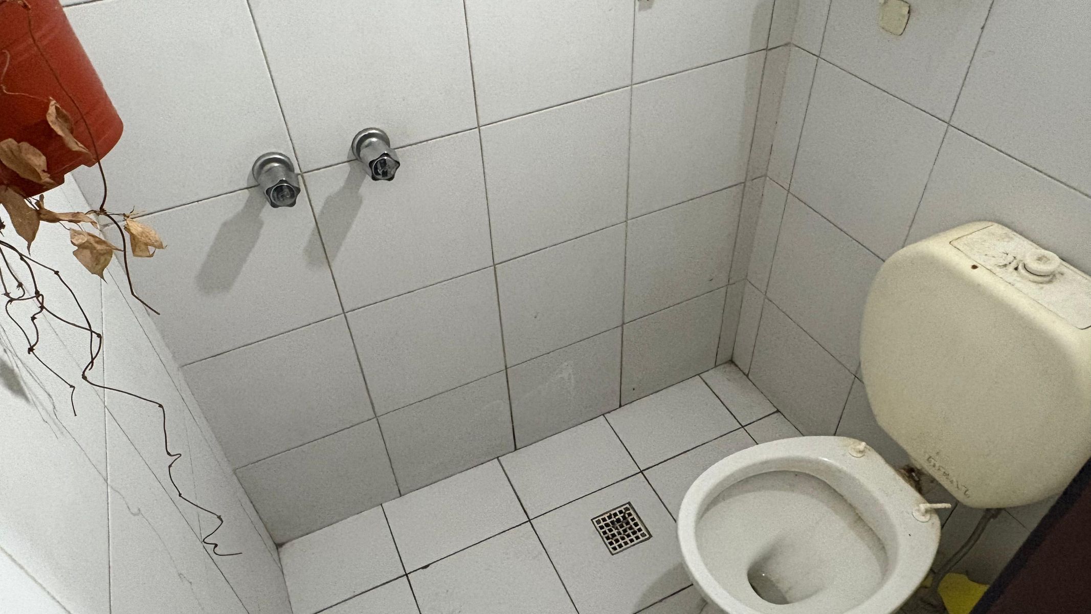 3 OFICINAS AGRUPADAS USO PROFESIONAL MORON 85 M2 - 19