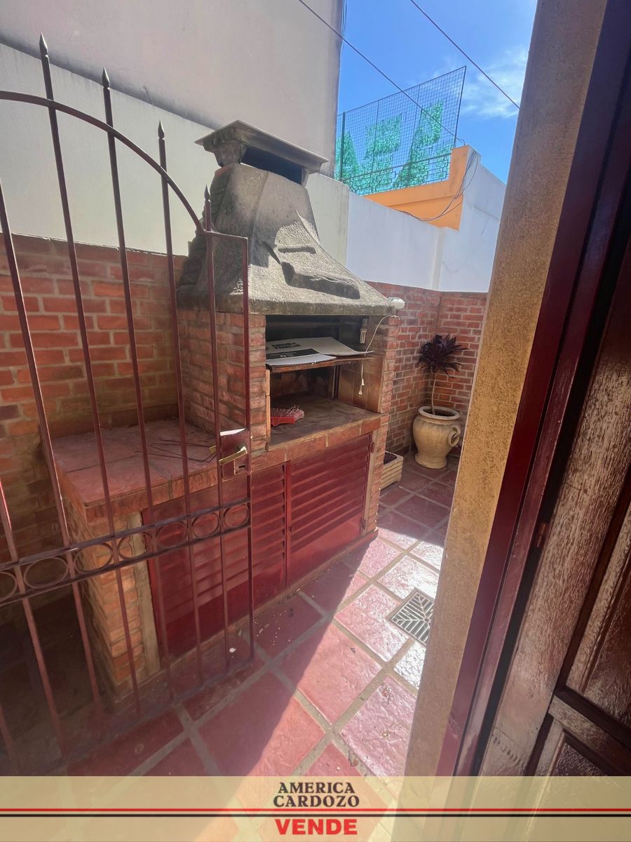DUPLEX 3 AMBIENTES SOBRE AVENIDA PRINCIPAL EN MERLO APTO CREDITO BANCARIO — foto 2