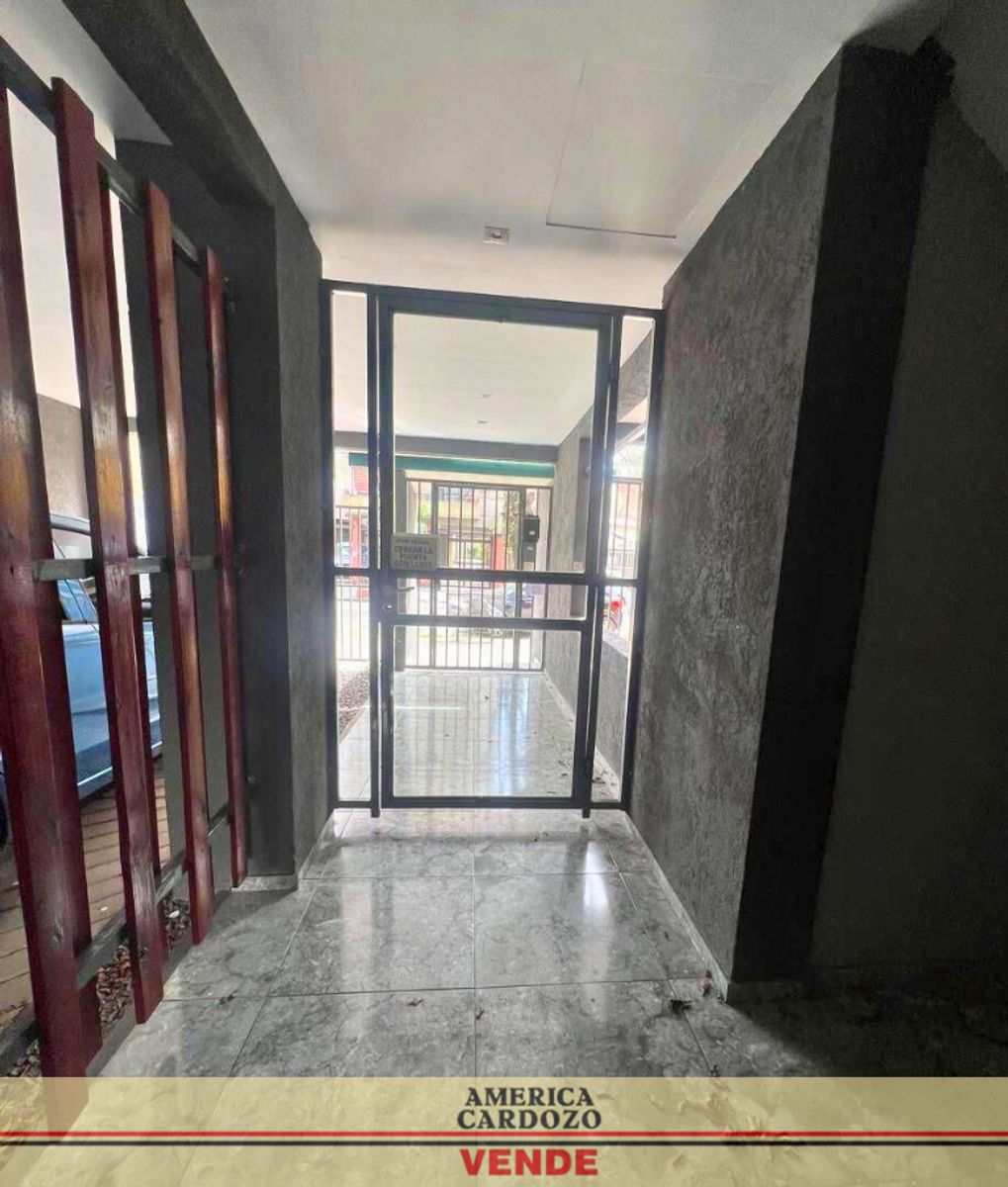 Departamento en Venta 2 Ambientes en Moron 1º Piso con balcon — foto 3