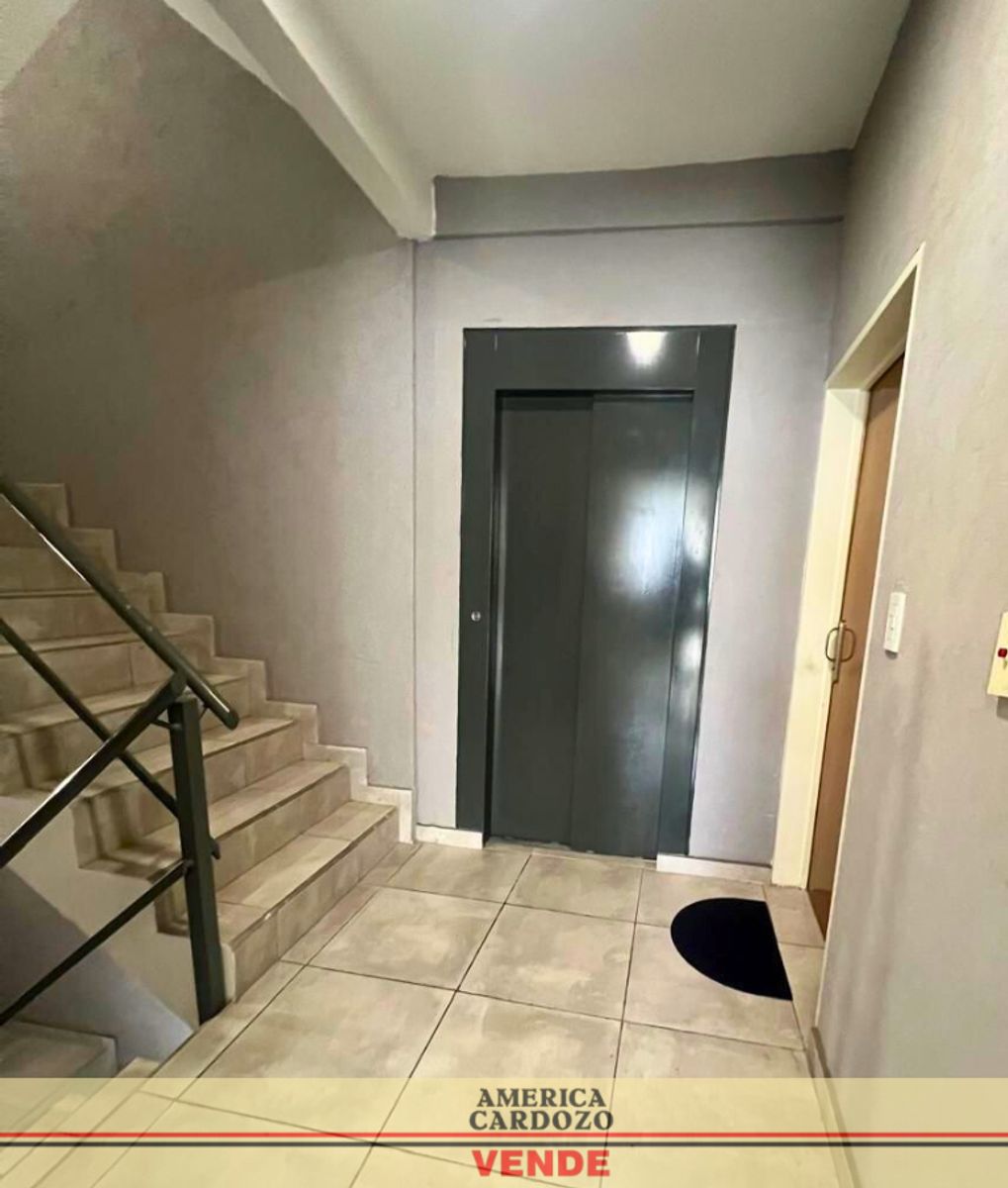 Departamento en Venta 2 Ambientes en Moron 1º Piso con balcon — foto 4