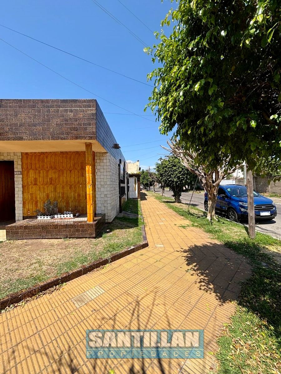 CASA DE TRES AMBIENTES EN SAN JUSTO, CON PATIO Y COCHERA — foto 11