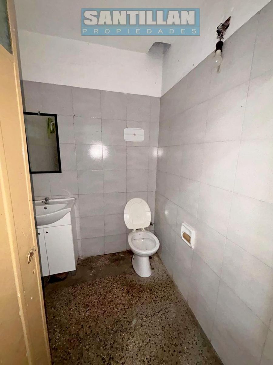 AMPLIO GALPÓN EN ALQUILER - 19