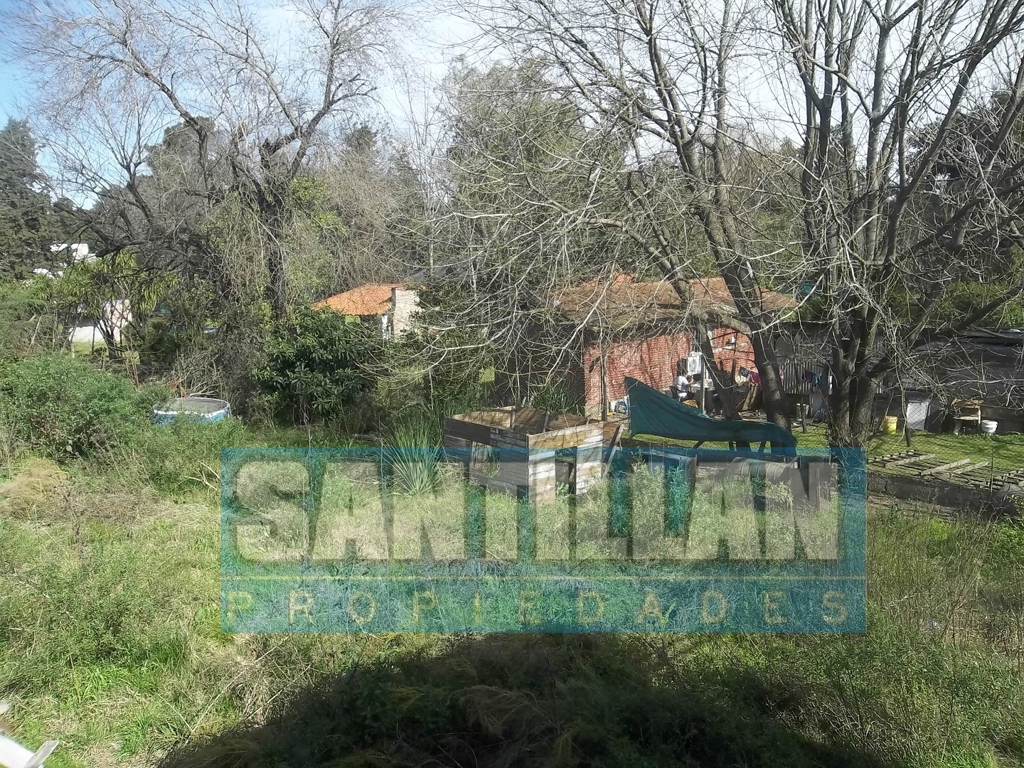 LOTE CON GALPON. VILLA LUZURIAGA.