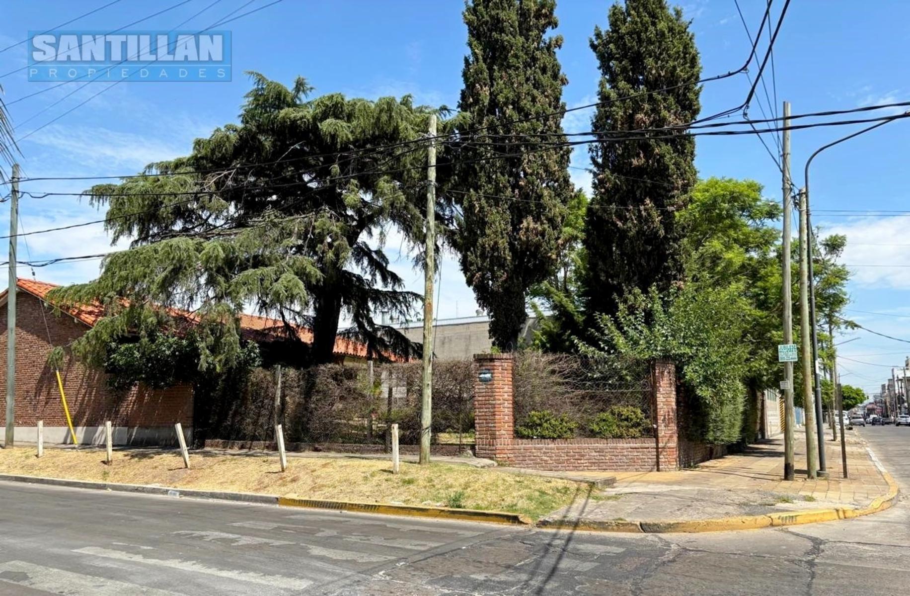 IMPORTANTE PROPIEDAD EN SAN JUSTO SOBRE DOS LOTES (1.021 MTS2). IDEALMÚLTIPLES DESTINOS. — foto 4