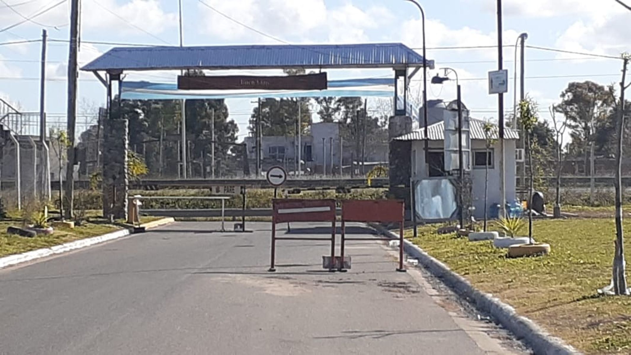 EXCELENTE LOTE EN ESQUINA SOBRE COLECTORA R.3 KM. 46 - BARRIO CRUZ DEL SUR - VIRREY DEL PINO — foto 8