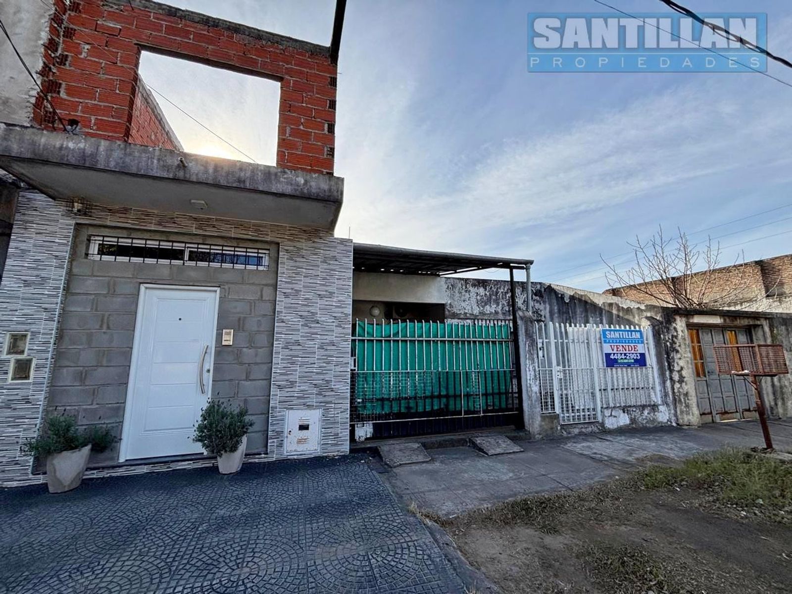EXCELENTE PROPIEDAD EN MUY LINDA ZONA DE RAFAEL CASTILLO