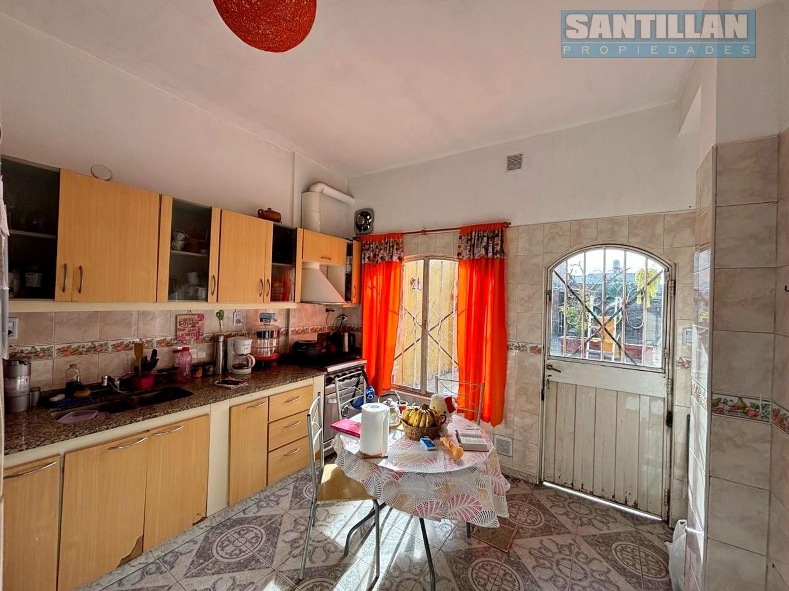 EXCELENTE PROPIEDAD EN MUY LINDA ZONA DE RAFAEL CASTILLO — foto 11