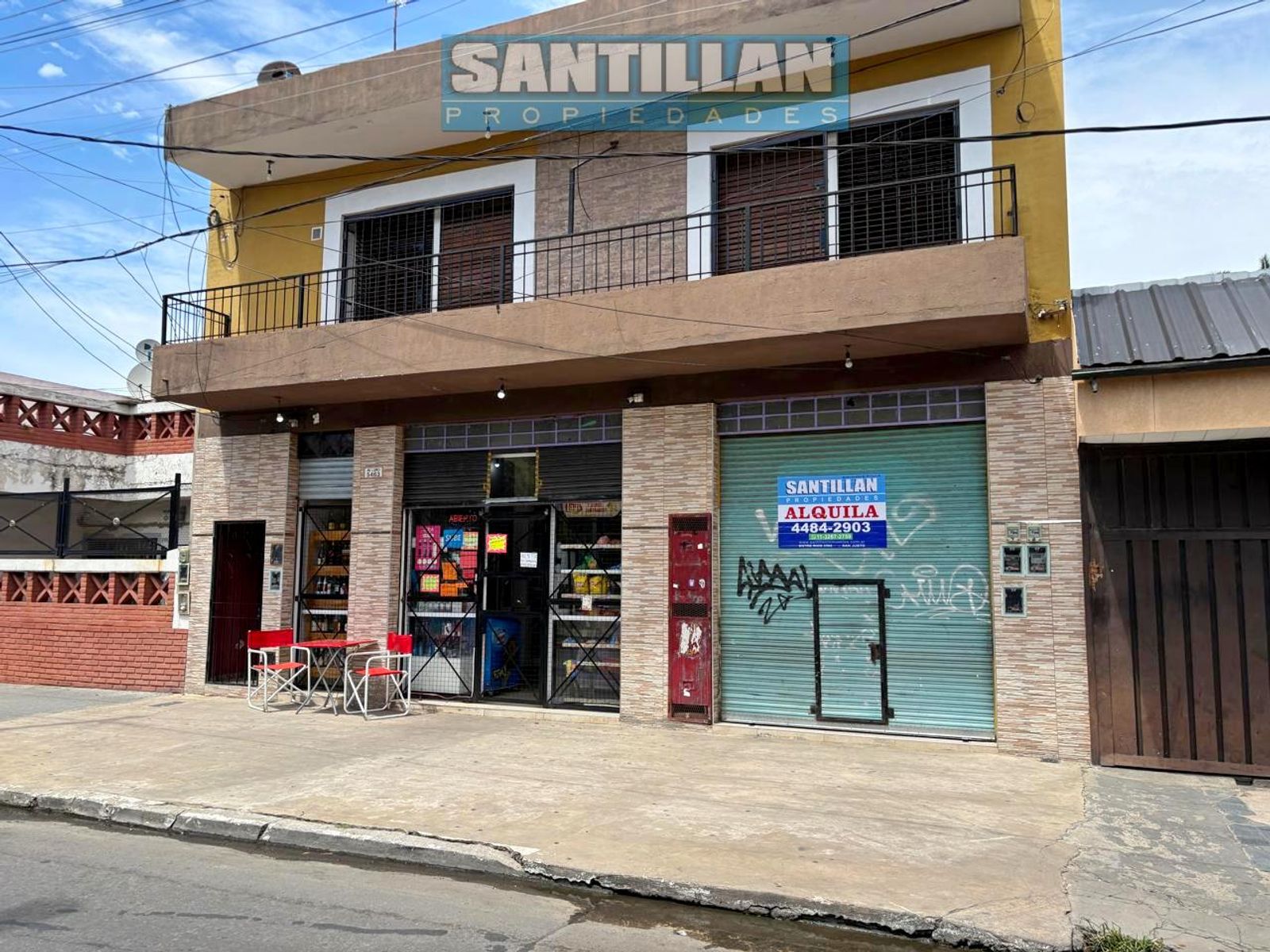 LOCAL EN ALQUILER SOBRE AVENIDA LURO - LAFERRERE — foto 3