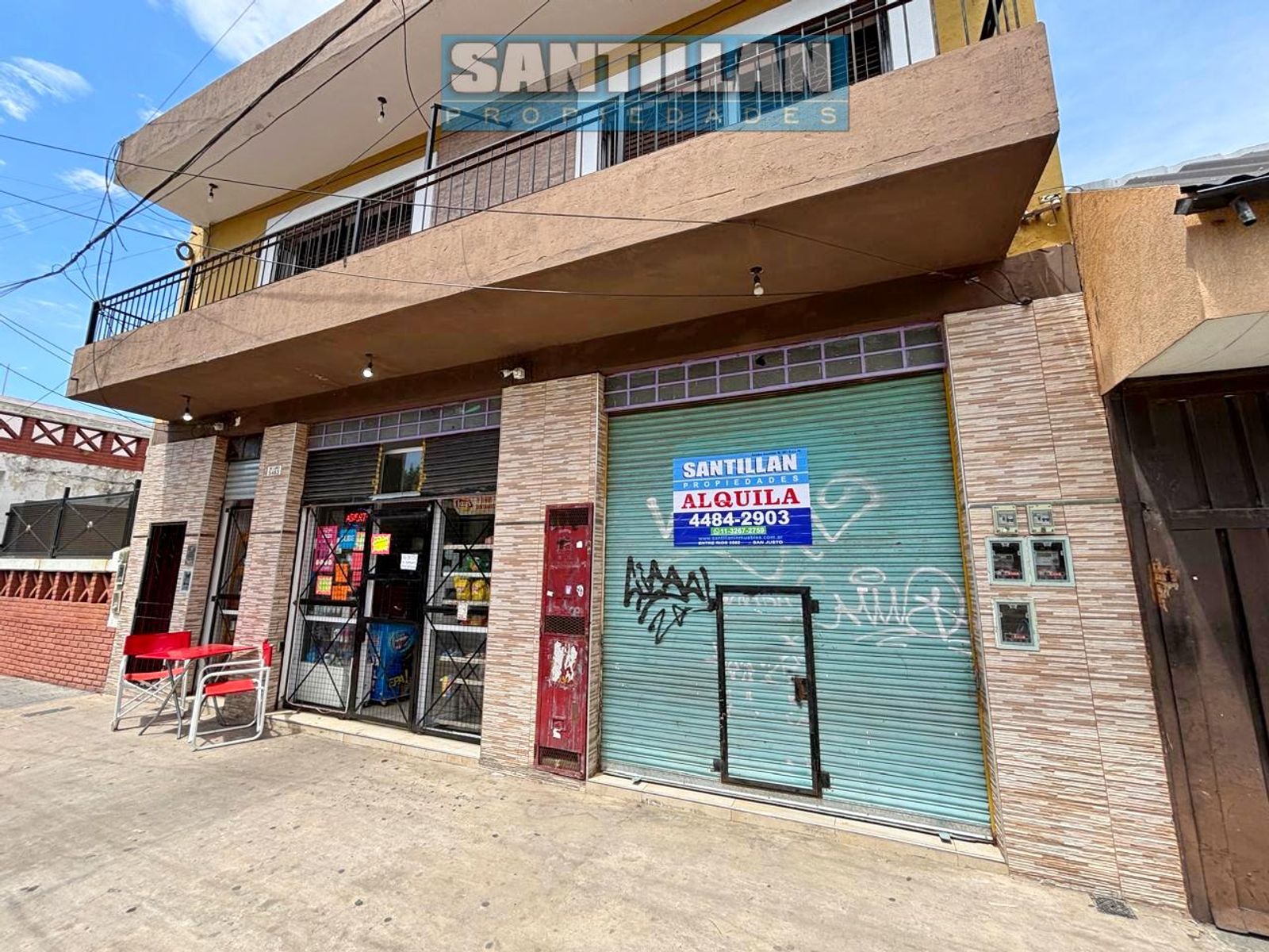 LOCAL EN ALQUILER SOBRE AVENIDA LURO - LAFERRERE — foto 4