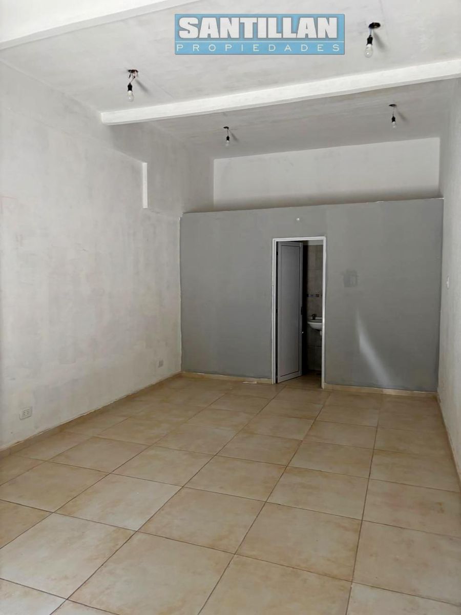 LOCAL EN ALQUILER SOBRE AVENIDA LURO - LAFERRERE — foto 10