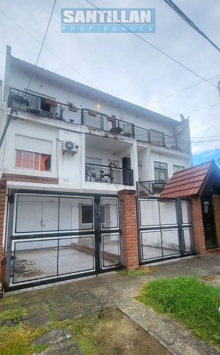 DEPARTAMENTO DE 2 AMBIENTES AL FRENTE - VILLA LUZURIAGA - 1