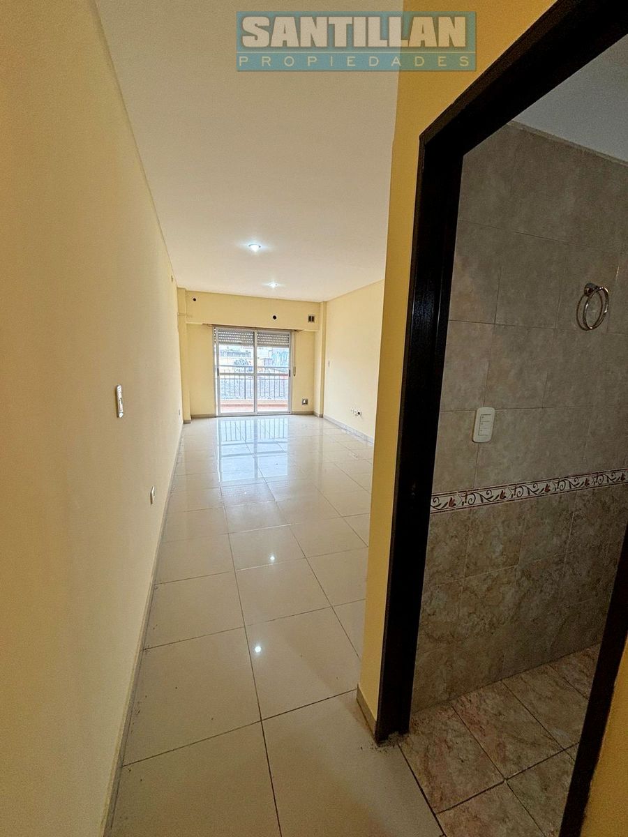 HERMOSO DEPARTAMENTO DE 2 AMPLIOS AMBIENTES EN DÚPLEX - SAN JUSTO CENTRO - 9