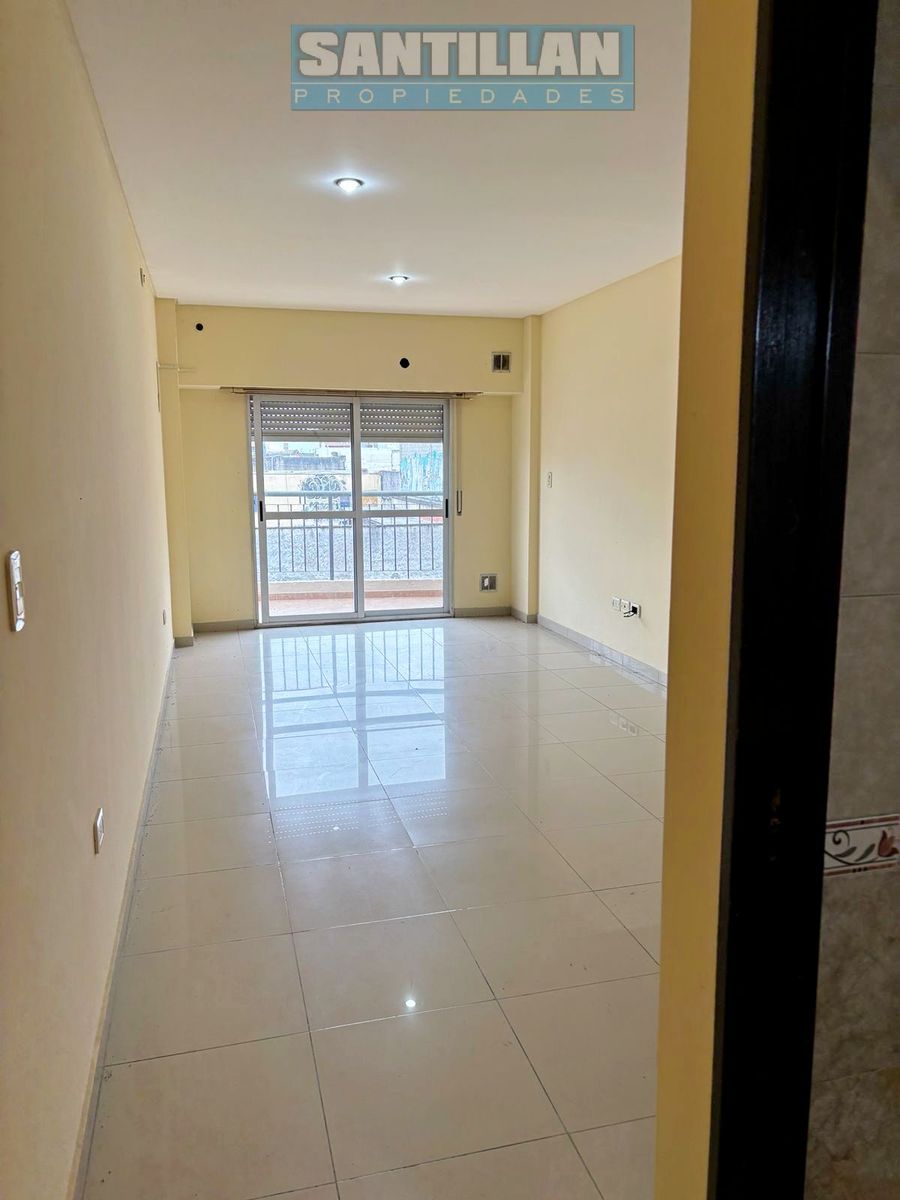 HERMOSO DEPARTAMENTO DE 2 AMPLIOS AMBIENTES EN DÚPLEX - SAN JUSTO CENTRO - 10