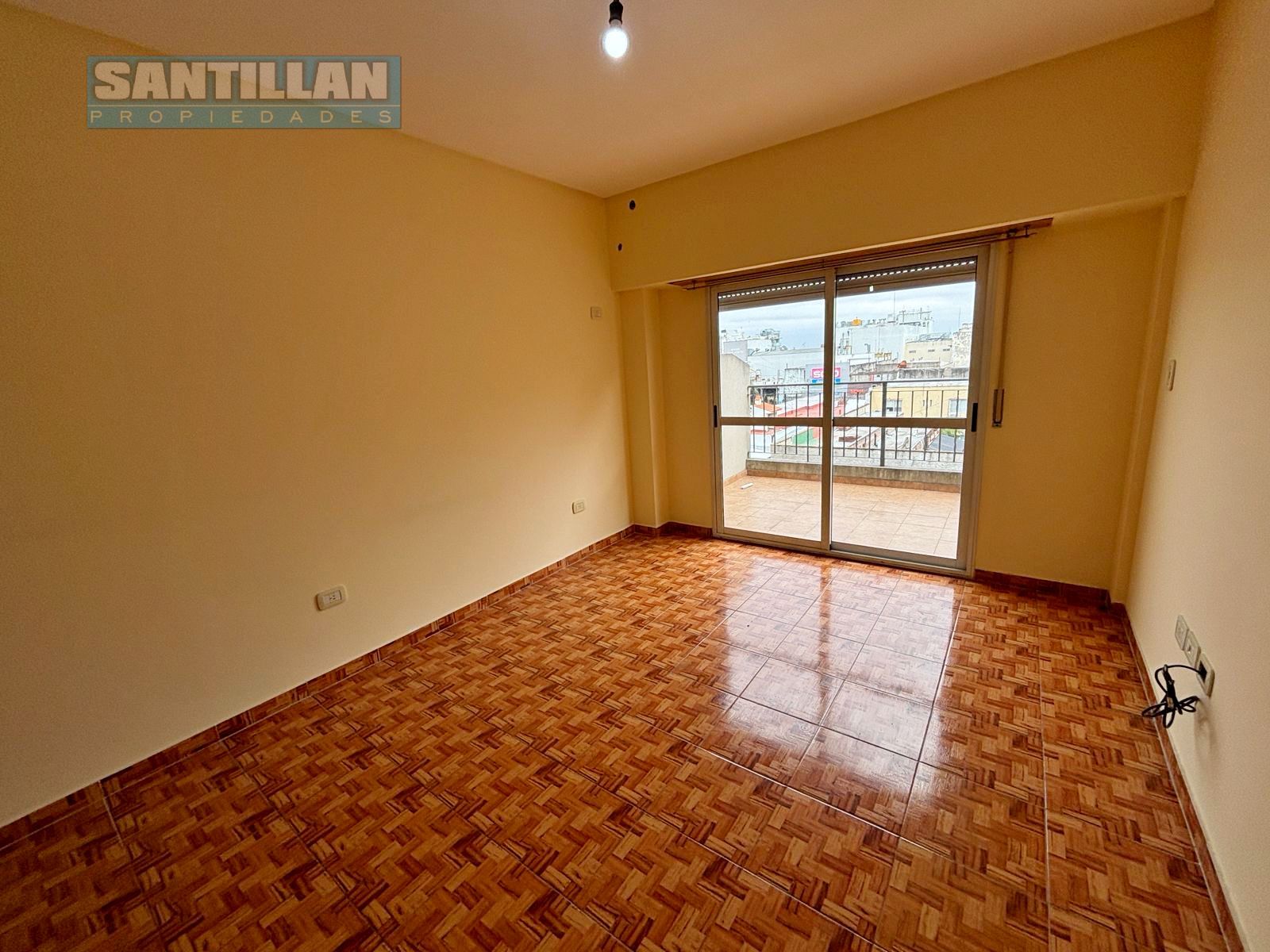 HERMOSO DEPARTAMENTO DE 2 AMPLIOS AMBIENTES EN DÚPLEX - SAN JUSTO CENTRO - 28