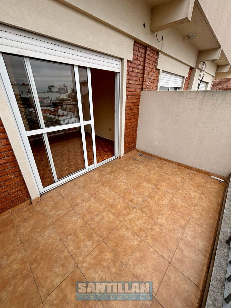 HERMOSO DEPARTAMENTO DE 2 AMPLIOS AMBIENTES EN DÚPLEX - SAN JUSTO CENTRO - 37