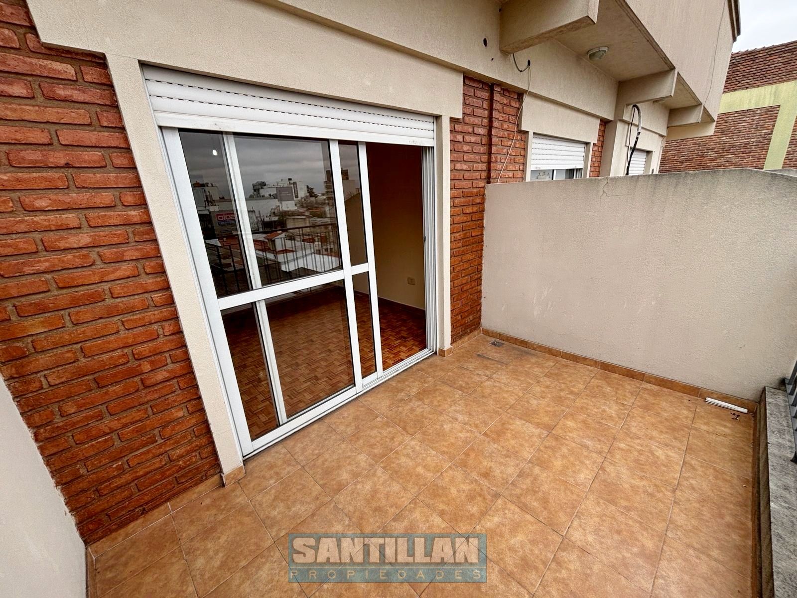 HERMOSO DEPARTAMENTO DE 2 AMPLIOS AMBIENTES EN DÚPLEX - SAN JUSTO CENTRO - 38