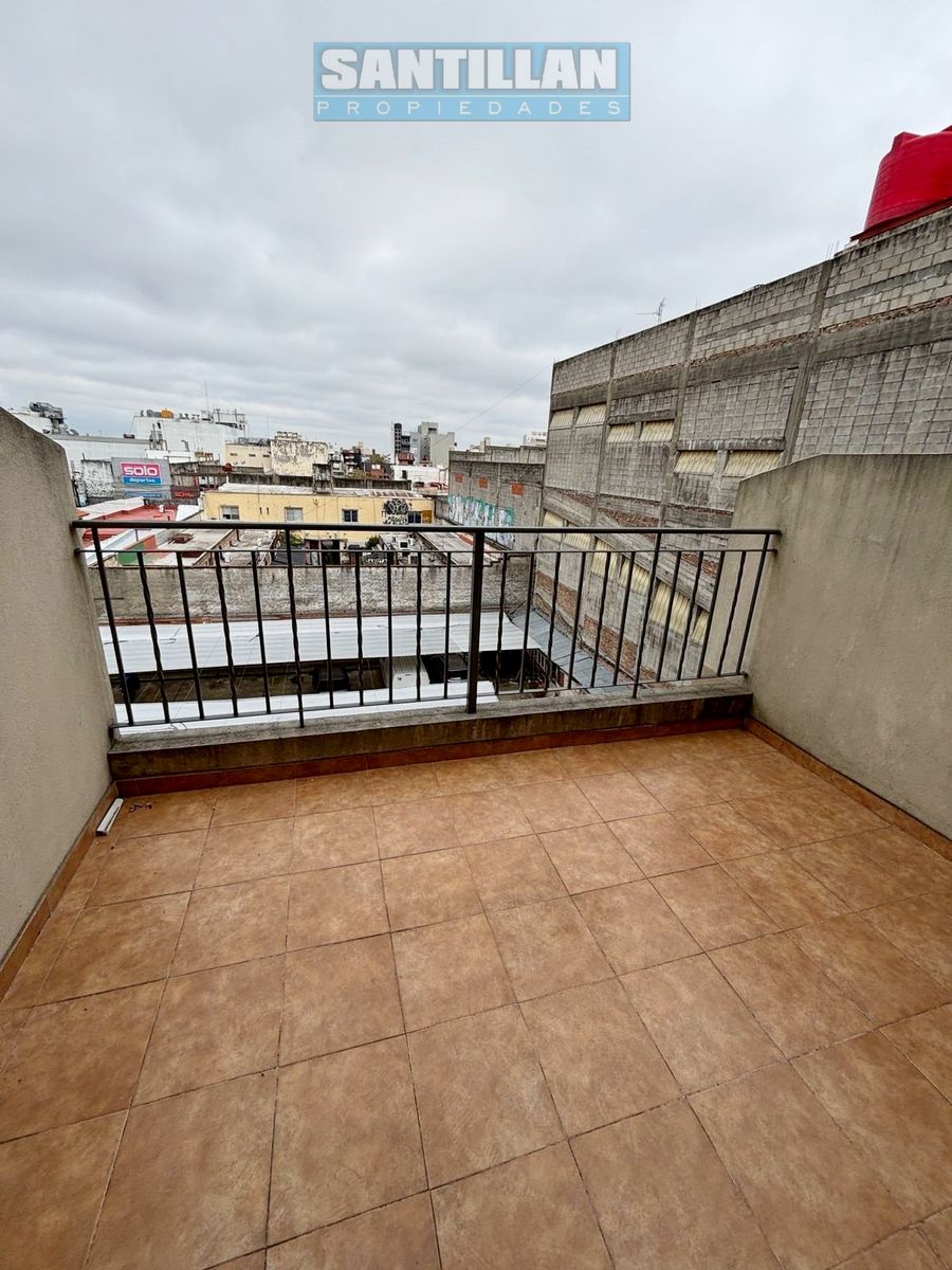 HERMOSO DEPARTAMENTO DE 2 AMPLIOS AMBIENTES EN DÚPLEX - SAN JUSTO CENTRO - 39