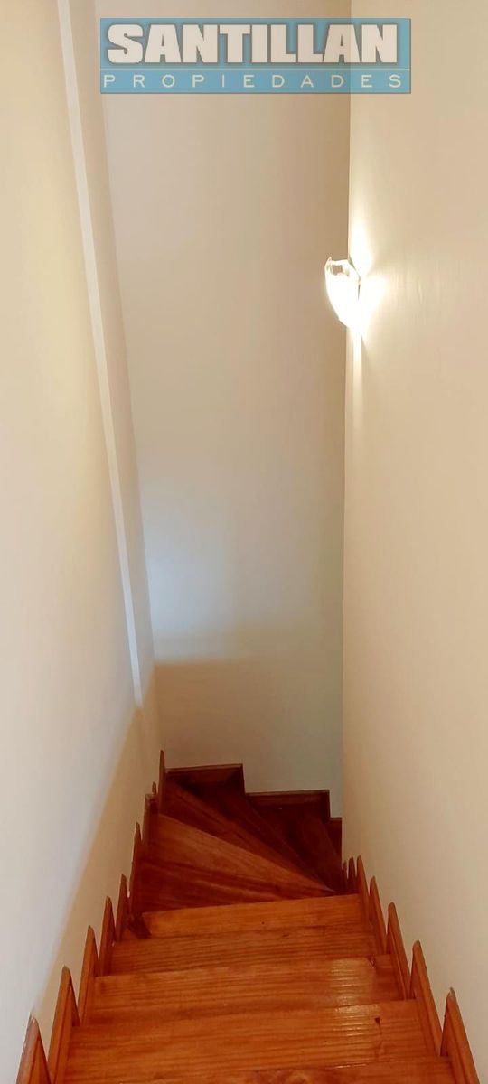 HERMOSO DEPARTAMENTO DE 2 AMPLIOS AMBIENTES EN DÚPLEX AL FRENTE - SAN JUSTO CENTRO - 18