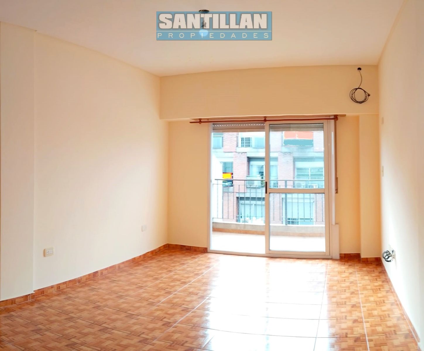 HERMOSO DEPARTAMENTO DE 2 AMPLIOS AMBIENTES EN DÚPLEX AL FRENTE - SAN JUSTO CENTRO - 26