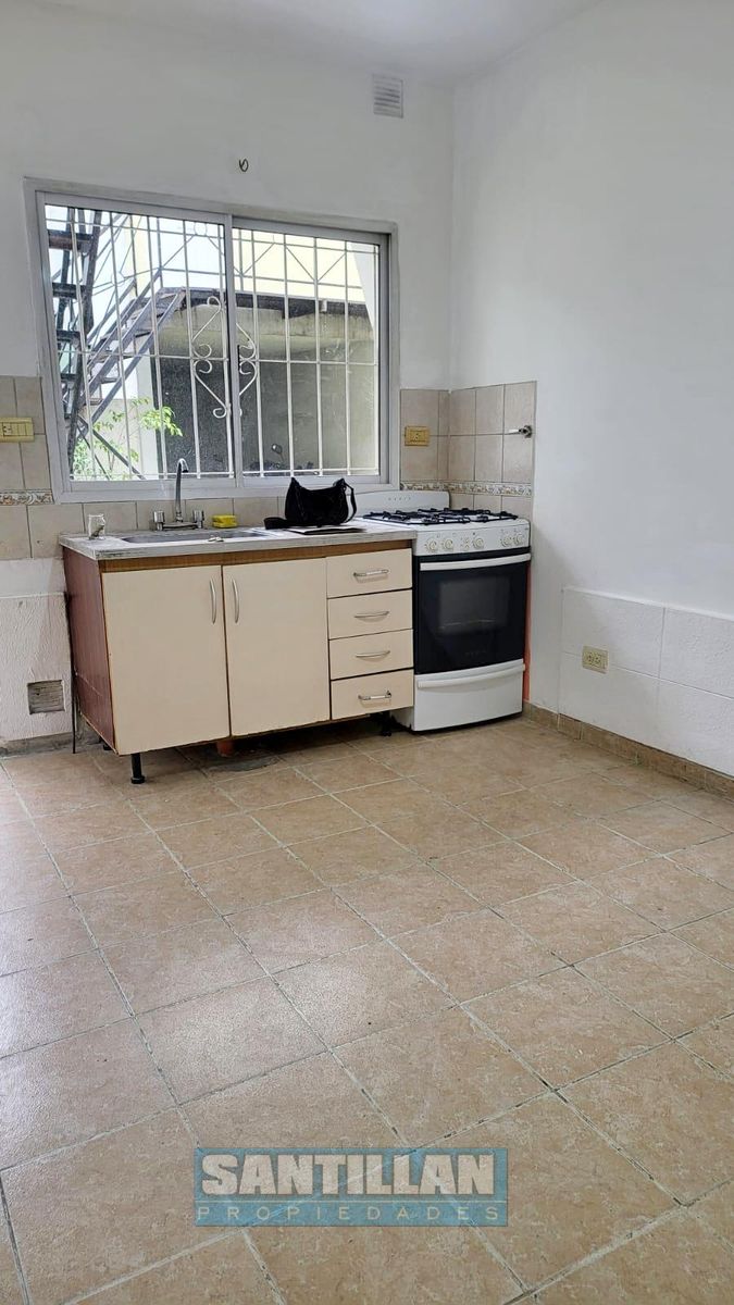 DEPARTAMENTO 2 AMBIENTES CON PATIO. SAN JUSTO CENTRO - 4