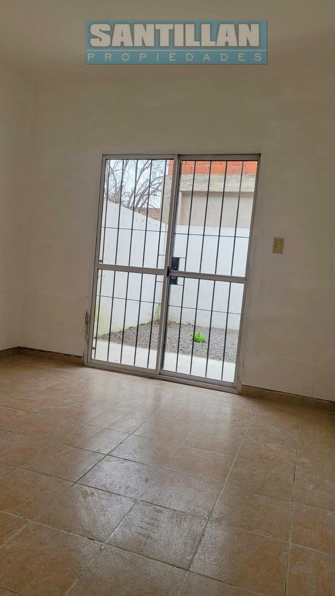 DEPARTAMENTO 2 AMBIENTES CON PATIO. SAN JUSTO CENTRO - 11