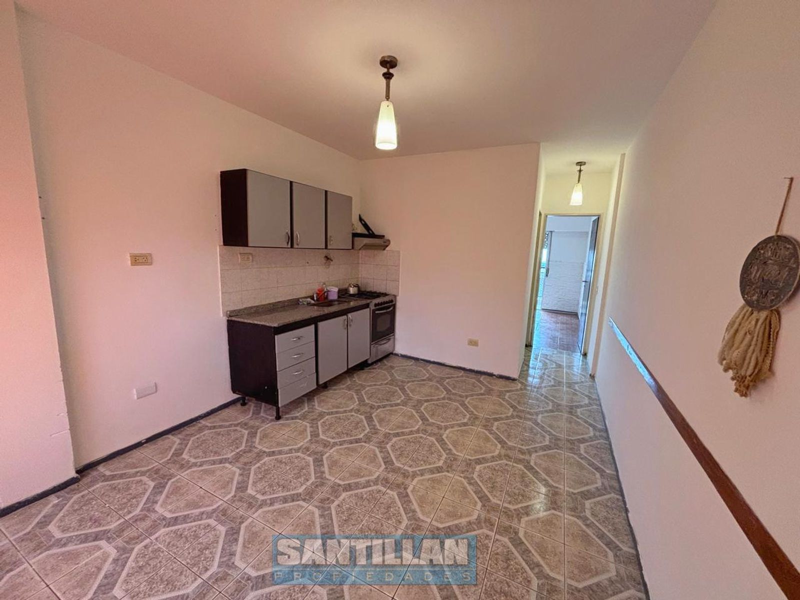 DEPARTAMENTO DE 2 AMBIENTES AL FRENTE - VILLA LUZURIAGA - 4