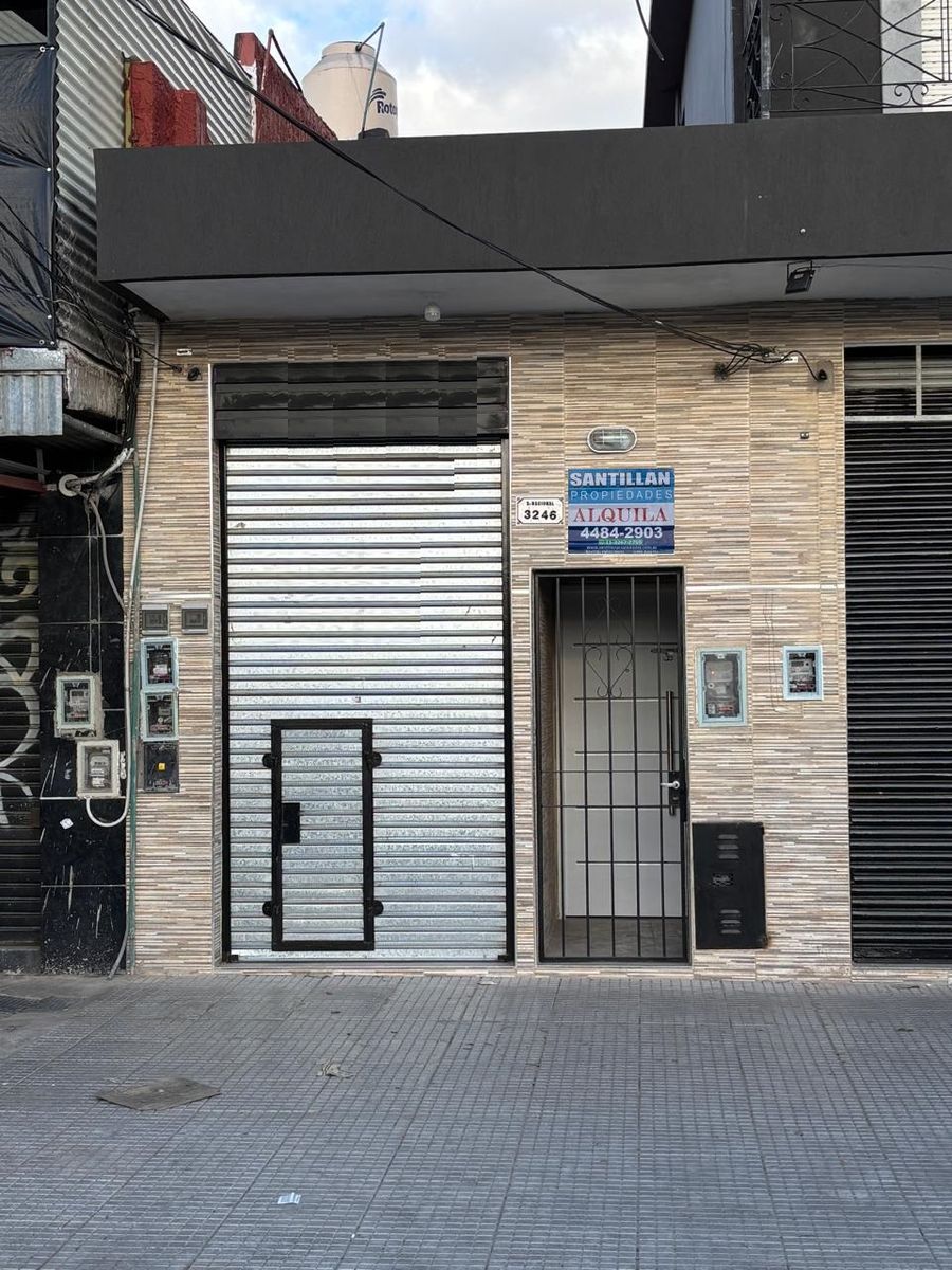 DEPARTAMENTO 2 AMBIENTES A ESTRENAR CON GRAN PATIO. LAFERRERE CENTRO. - 1