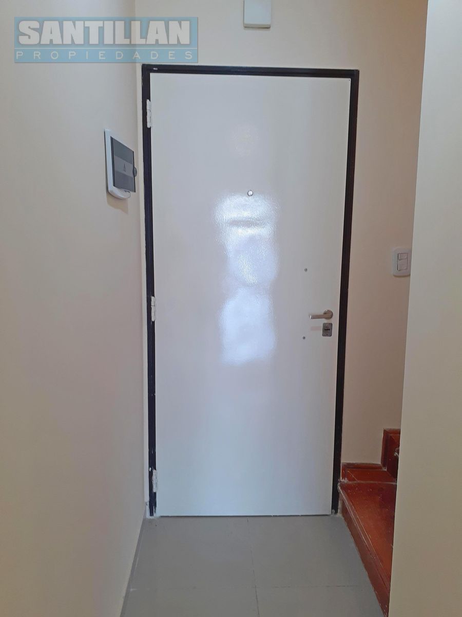 HERMOSO DEPARTAMENTO DE 2 AMPLIOS AMBIENTES EN DÚPLEX - SAN JUSTO CENTRO - 7