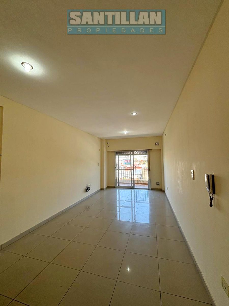 HERMOSO DEPARTAMENTO DE 2 AMPLIOS AMBIENTES EN DÚPLEX - SAN JUSTO CENTRO - 11