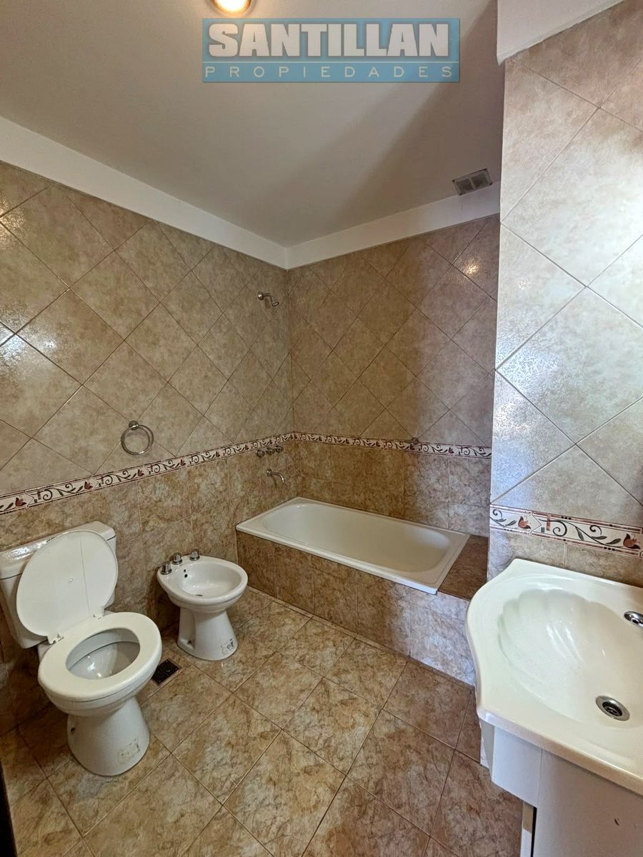 HERMOSO DEPARTAMENTO DE 2 AMPLIOS AMBIENTES EN DÚPLEX - SAN JUSTO CENTRO - 27