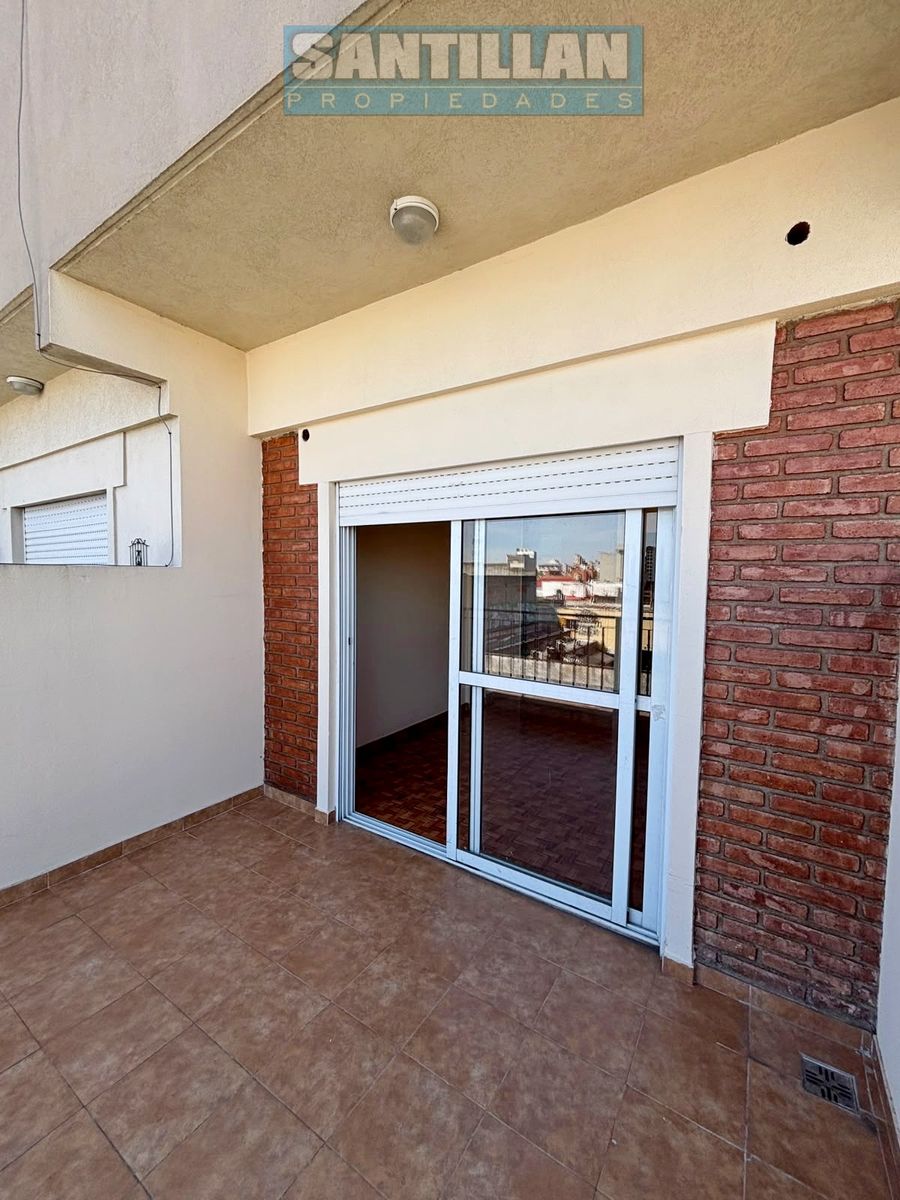 HERMOSO DEPARTAMENTO DE 2 AMPLIOS AMBIENTES EN DÚPLEX - SAN JUSTO CENTRO - 28