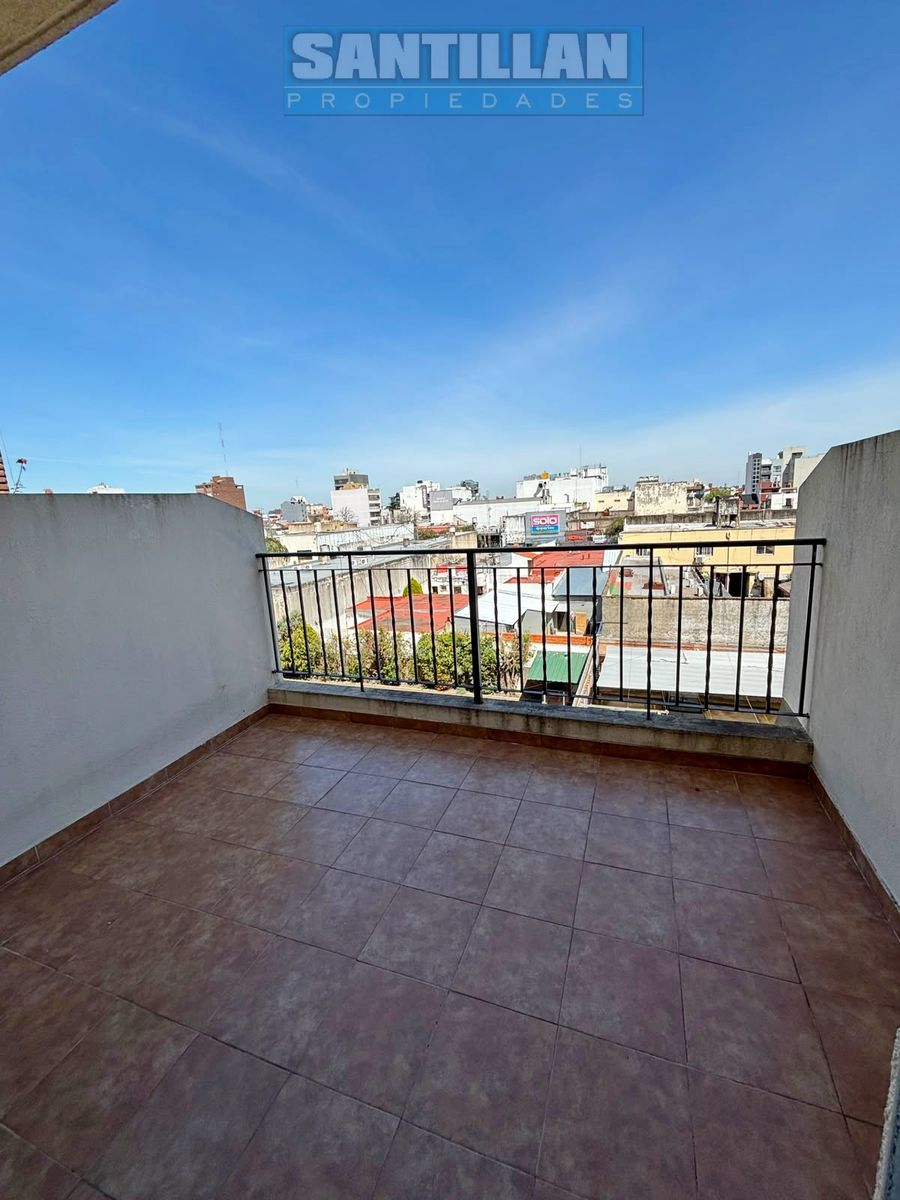 HERMOSO DEPARTAMENTO DE 2 AMPLIOS AMBIENTES EN DÚPLEX - SAN JUSTO CENTRO - 31