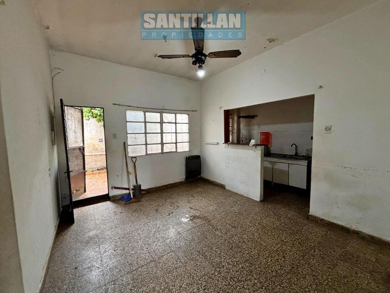 Casa 4 ambientes con garaje cubierto y patio. San Justo. Uso comercial. - 8