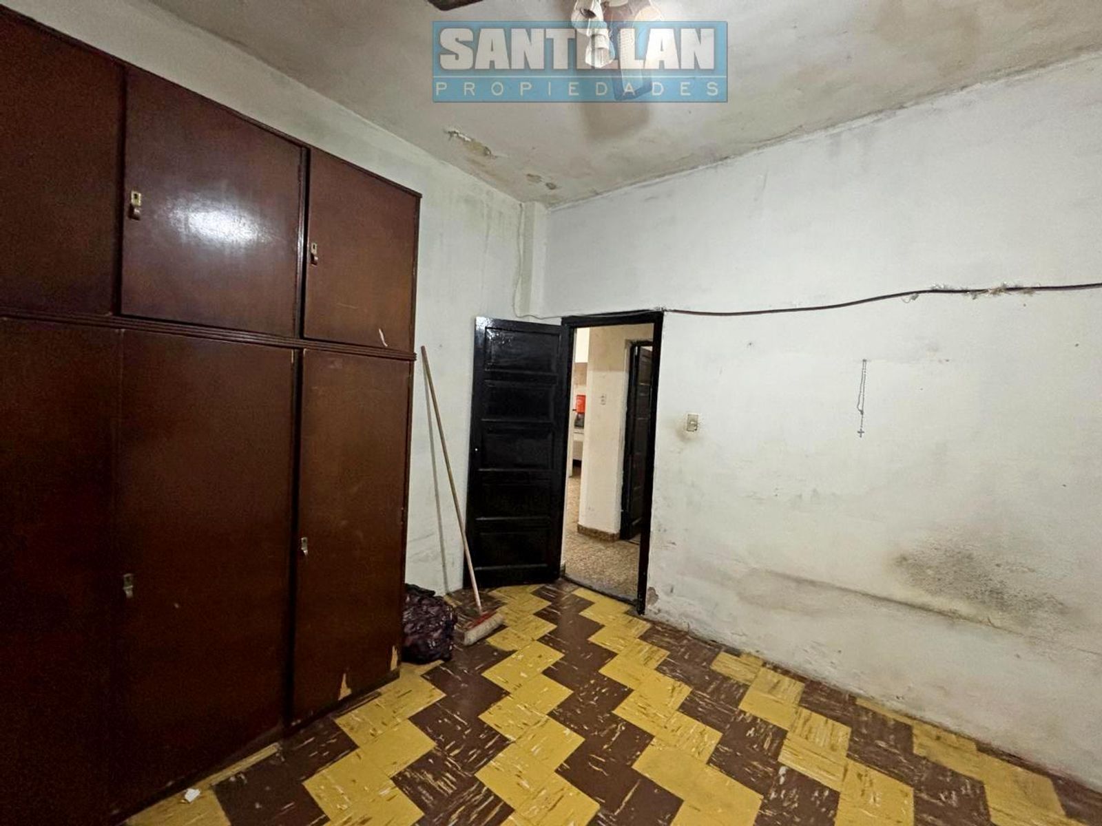Casa 4 ambientes con garaje cubierto y patio. San Justo. Uso comercial. - 14