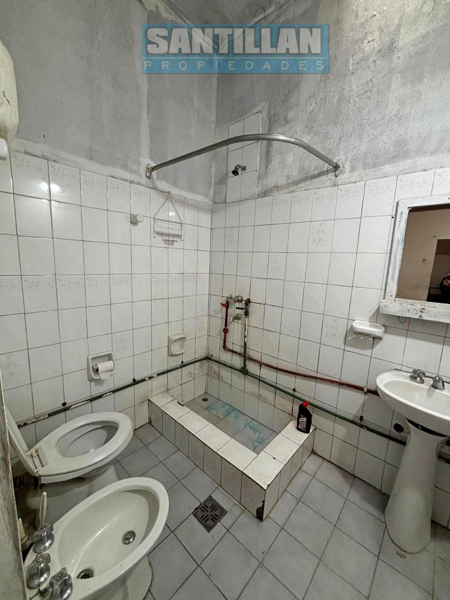 Casa 4 ambientes con garaje cubierto y patio. San Justo. Uso comercial. - 18