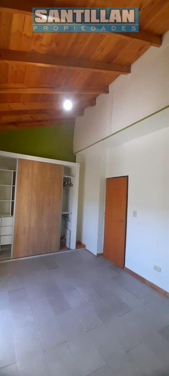 EXCELENTE TRIPLEX 4 AMBIENTES CON PATIO Y GRAN COCHERA - 26