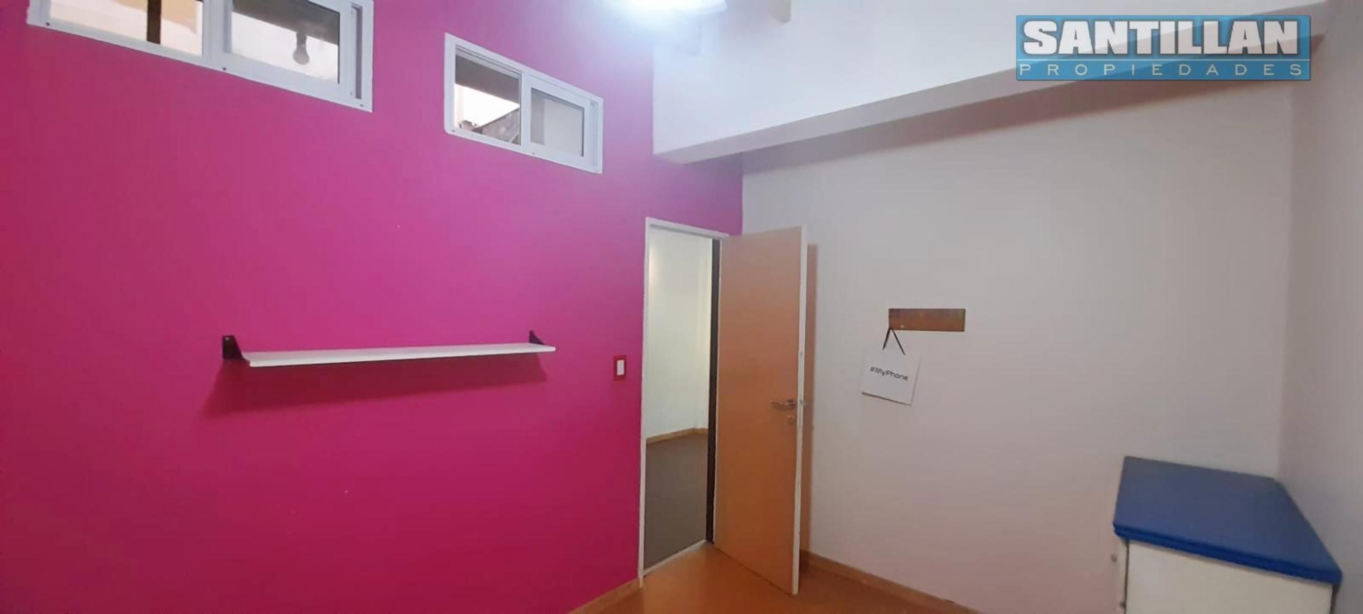EXCELENTE TRIPLEX 4 AMBIENTES CON PATIO Y GRAN COCHERA - 30