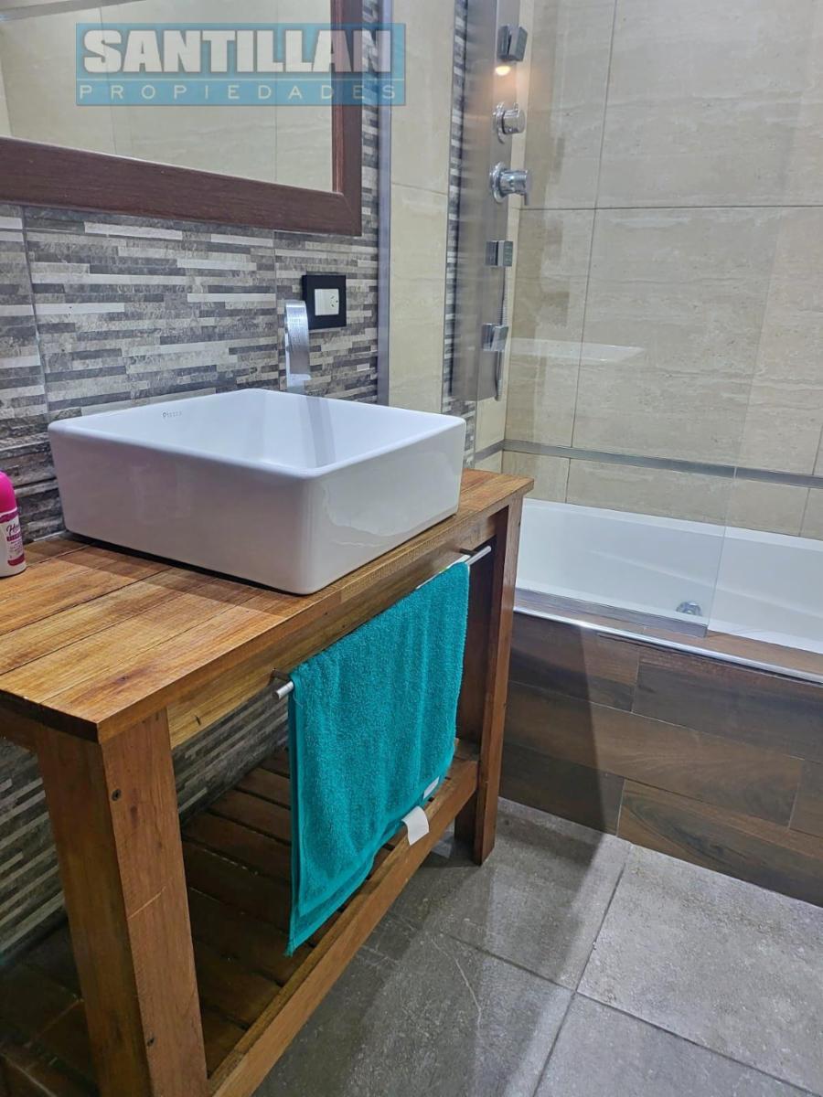 EXCELENTE TRIPLEX 4 AMBIENTES CON PATIO Y GRAN COCHERA - 32