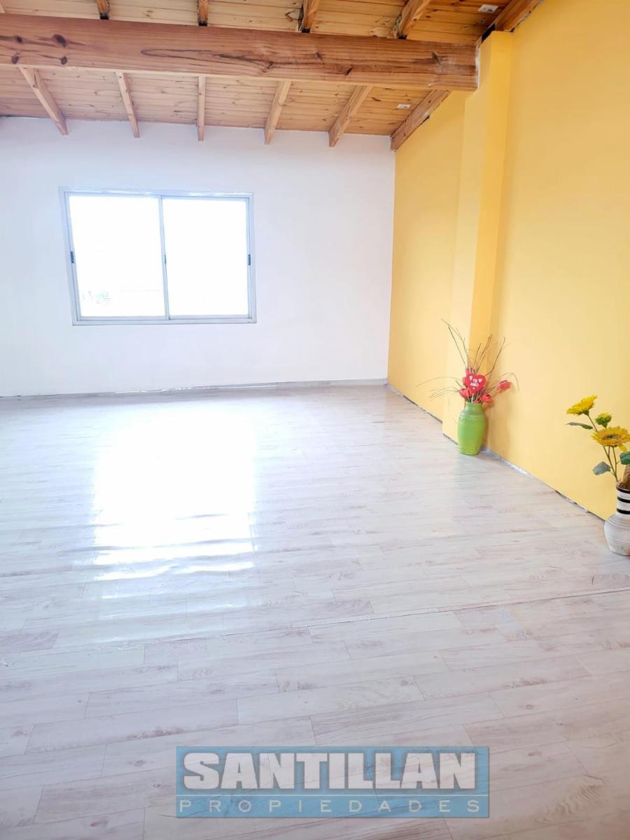 EXCELENTE TRIPLEX 4 AMBIENTES CON PATIO Y GRAN COCHERA - 41