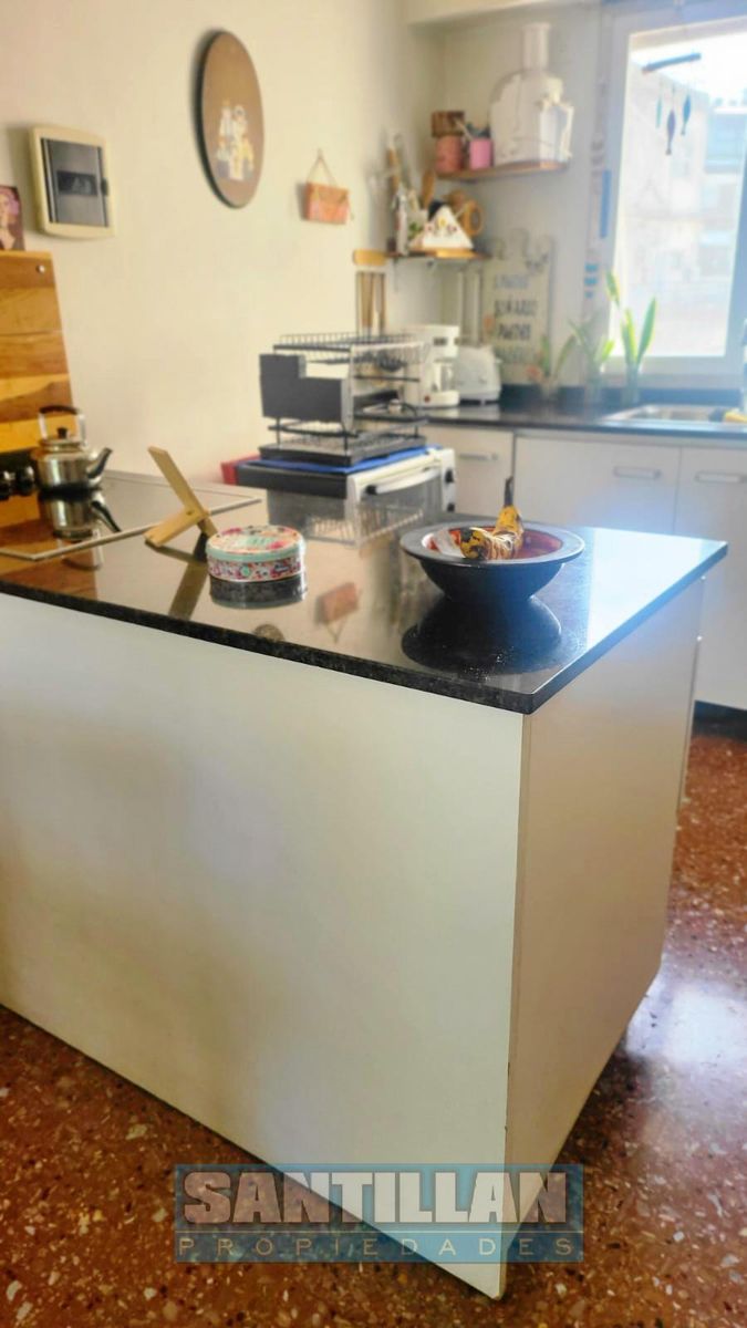 DEPARTAMENTO 3 AMBIENTES CON COCHERA - MERLO NORTE - 24