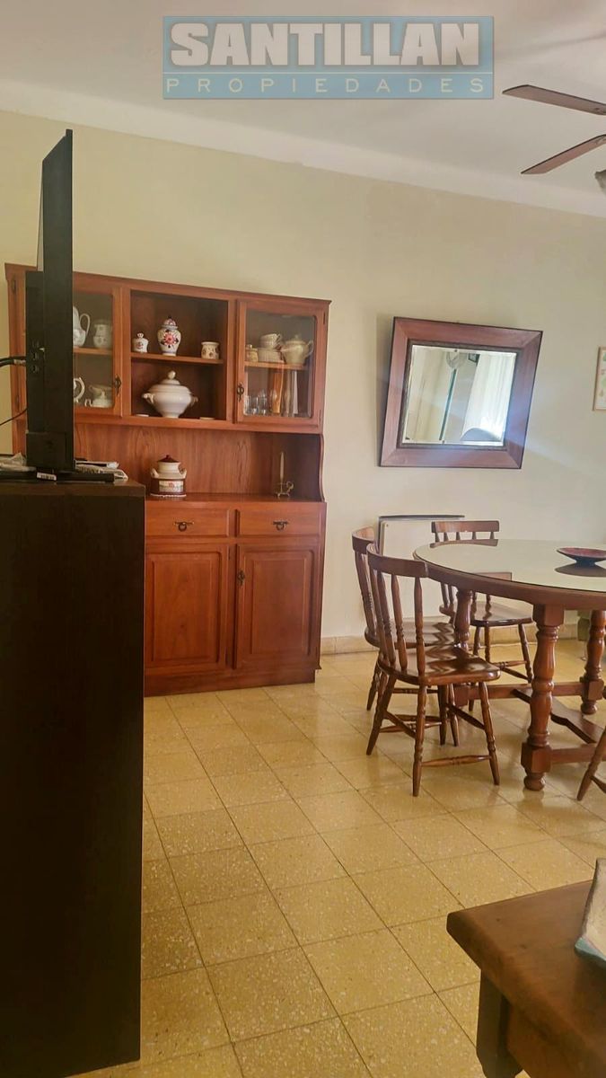 HERMOSA CASA DE 4 AMBIENTES CON COCHERA, QUINCHO Y PILETA. MERLO NORTE. — foto 9