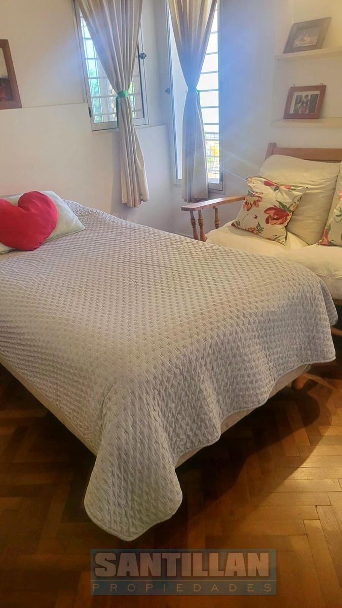 HERMOSA CASA DE 4 AMBIENTES CON COCHERA, QUINCHO Y PILETA. MERLO NORTE. - 25