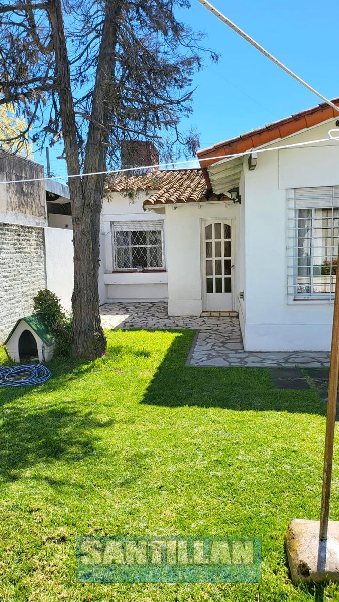HERMOSA CASA DE 4 AMBIENTES CON COCHERA, QUINCHO Y PILETA. MERLO NORTE. - 37