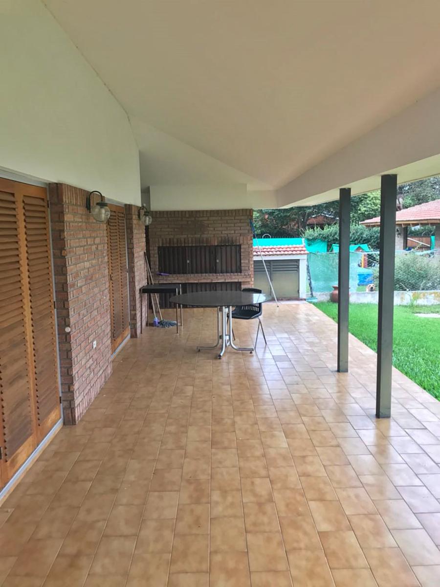 VENTA HERMOSA CASA B° SANTA RITA DEL LAGO — foto 6