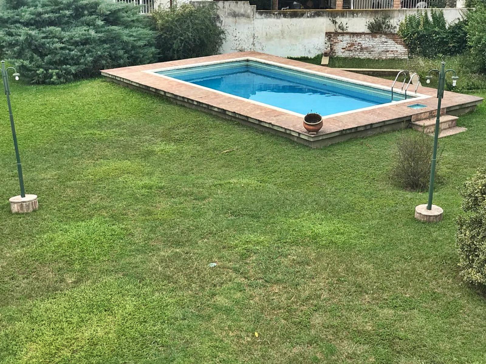 VENTA HERMOSA CASA B° SANTA RITA DEL LAGO — foto 10