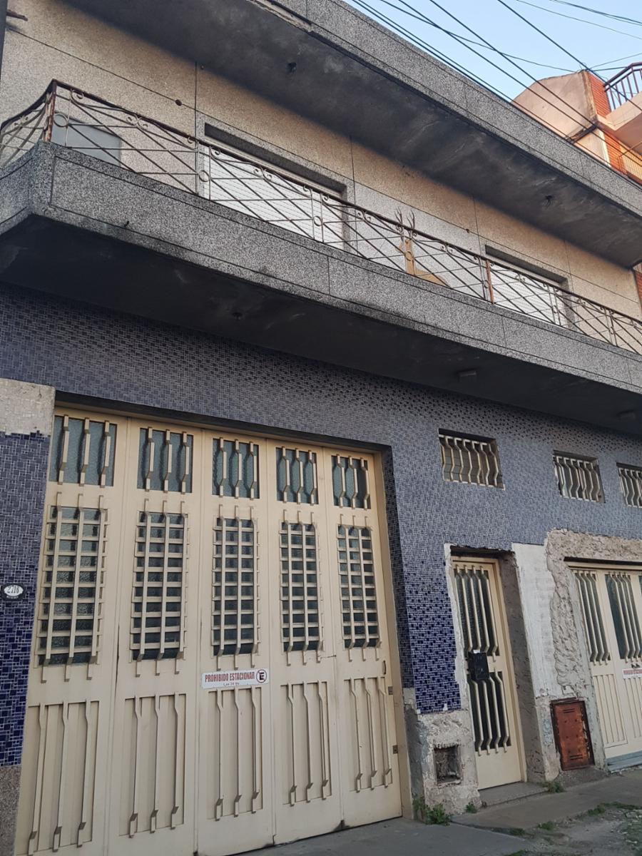 GALPÓN Y DTO. DE 4 AMBIENTES - ZONA LOMAS DE MIRADOR — foto 2