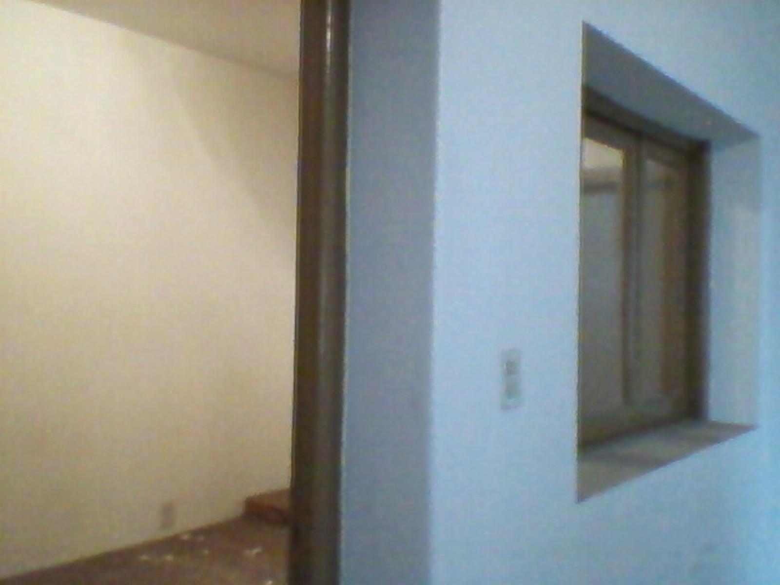Casa sobre lote 10 x 20 Mts y local la calle. 4 AMB. — foto 9