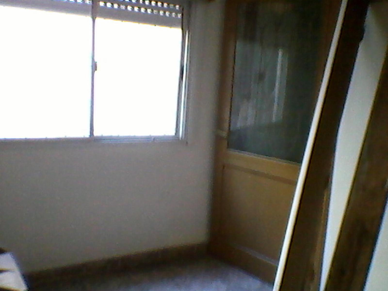 Casa sobre lote 10 x 20 Mts y local la calle. 4 AMB. — foto 10
